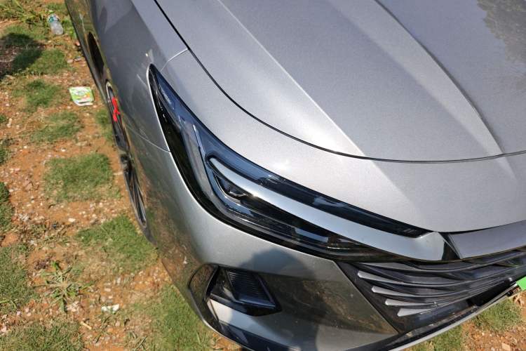 Used Chery Arrizo 8 2023 High-Performance Edition 2.0T DCT Powerfully Equipped Right Front Headlight