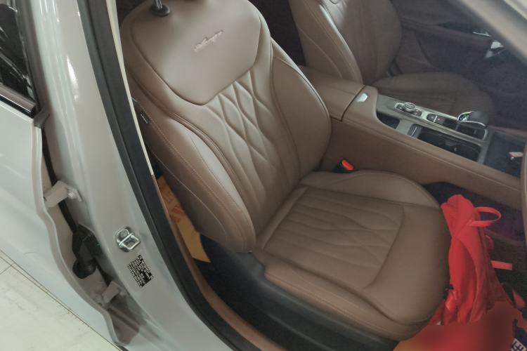 Used Chery Arrizo 8 2023 High-Performance Edition 2.0T DCT Powerfully Equipped Right Front Seat