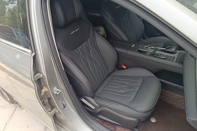 Used Chery Arrizo 8 2023 1.6T DCT Ya Right Front Seat