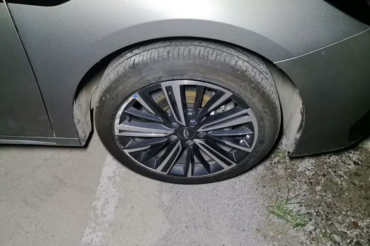 Used Chery Arrizo 8 2023 1.6T DCT Ya Right Front Wheel Hub