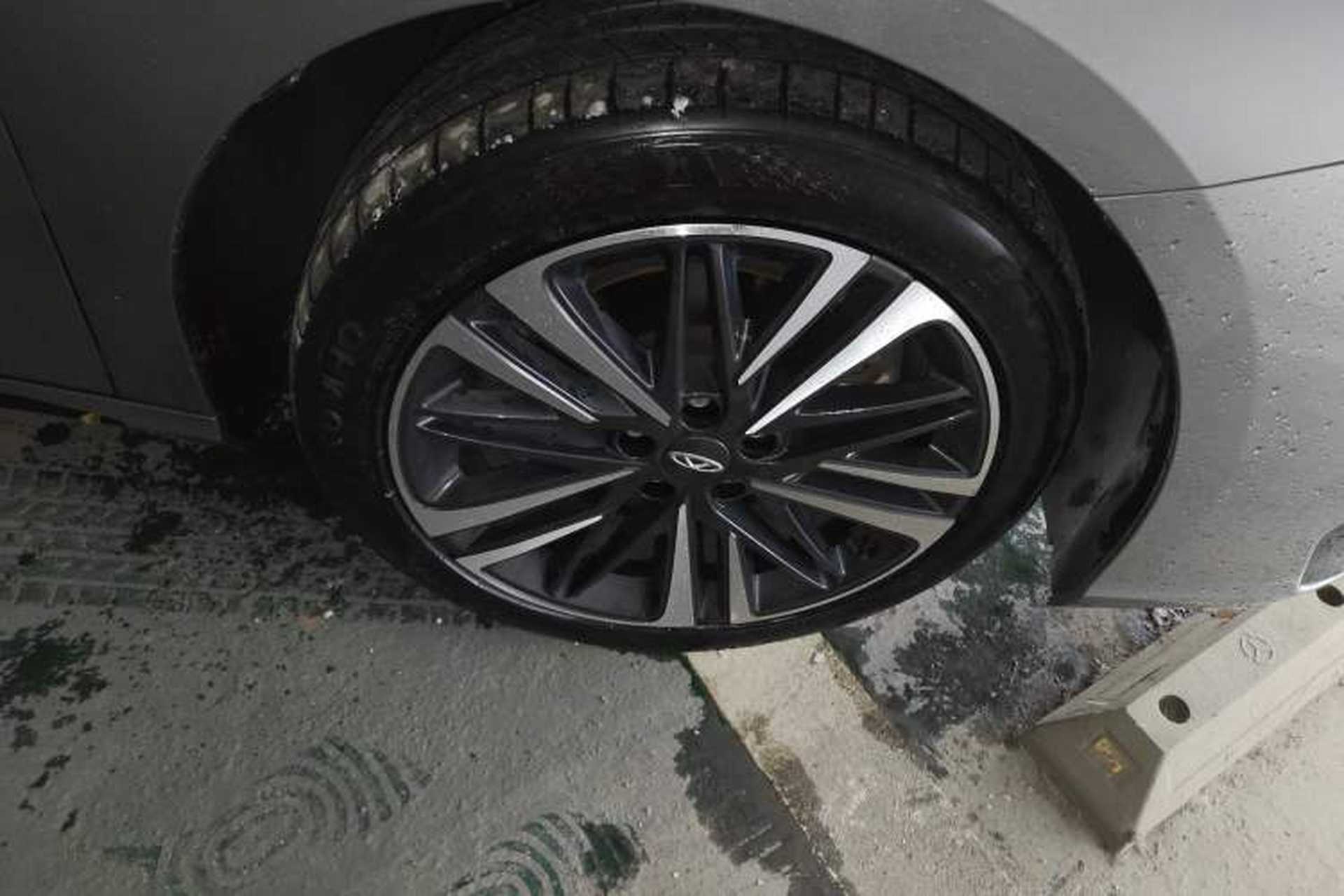 Used Chery Arrizo 8 2023 High-Performance Edition 2.0T DCT Powerfully Equipped Right Front Wheel Hub