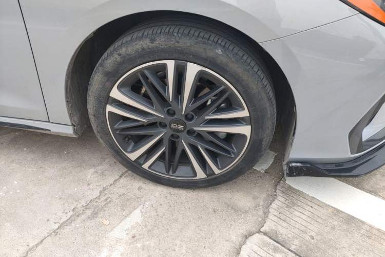 Used Chery Arrizo 8 2023 High-Performance Edition 2.0T DCT Chii Right Front Wheel Hub