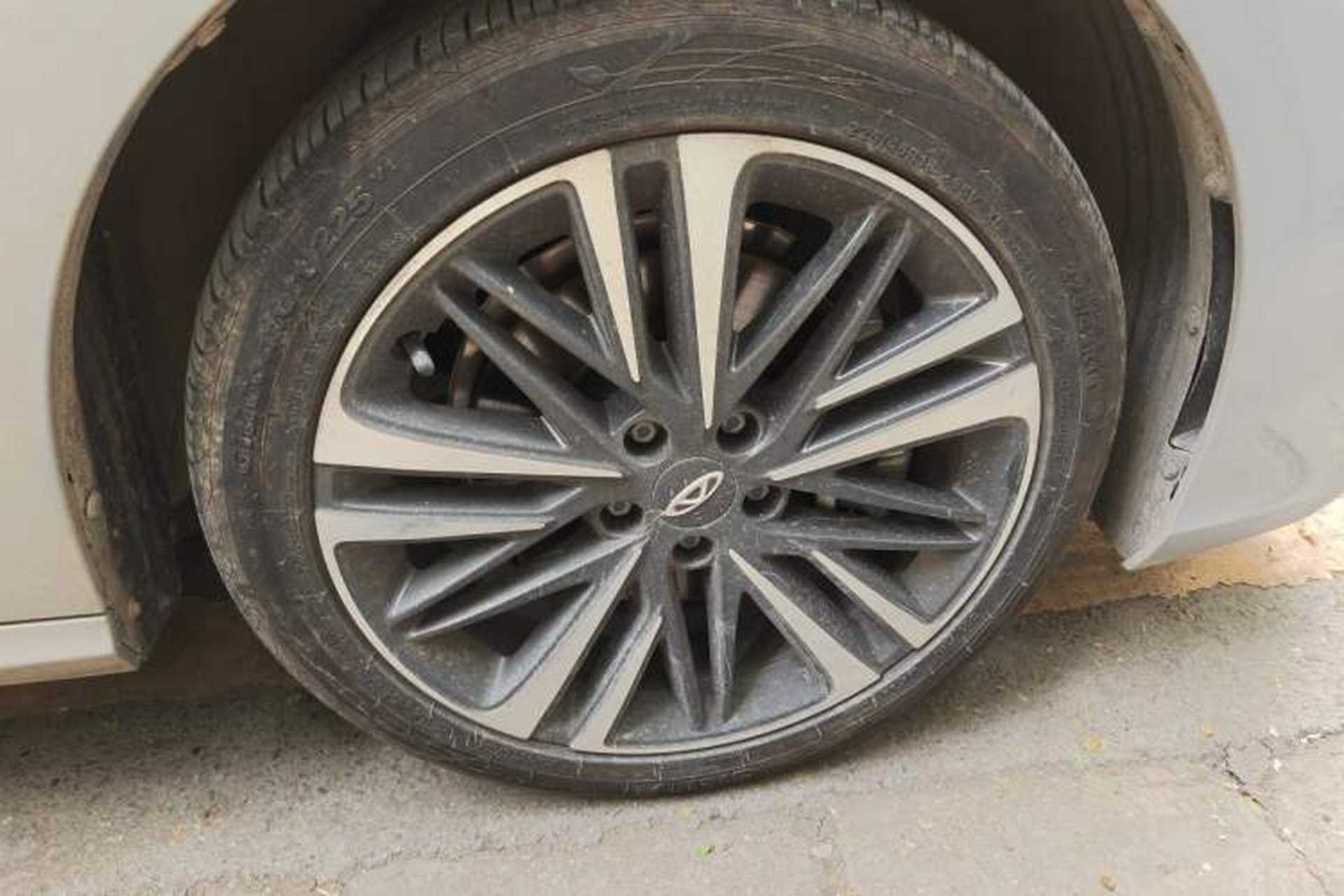 Used Chery Arrizo 8 2023 High-Performance Edition 2.0T DCT Powerfully Equipped Right Front Wheel Hub