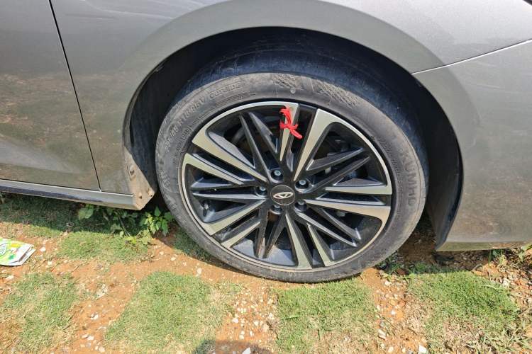 Used Chery Arrizo 8 2023 High-Performance Edition 2.0T DCT Powerfully Equipped Right Front Wheel Hub