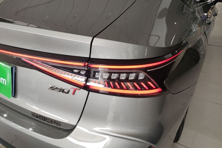 Used Chery Arrizo 8 2023 High-Performance Edition 2.0T DCT Powerfully Equipped Right Rear Taillight