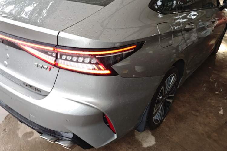 Used Chery Arrizo 8 2023 High-Performance Edition 2.0T DCT Powerfully Equipped Right Rear Taillight