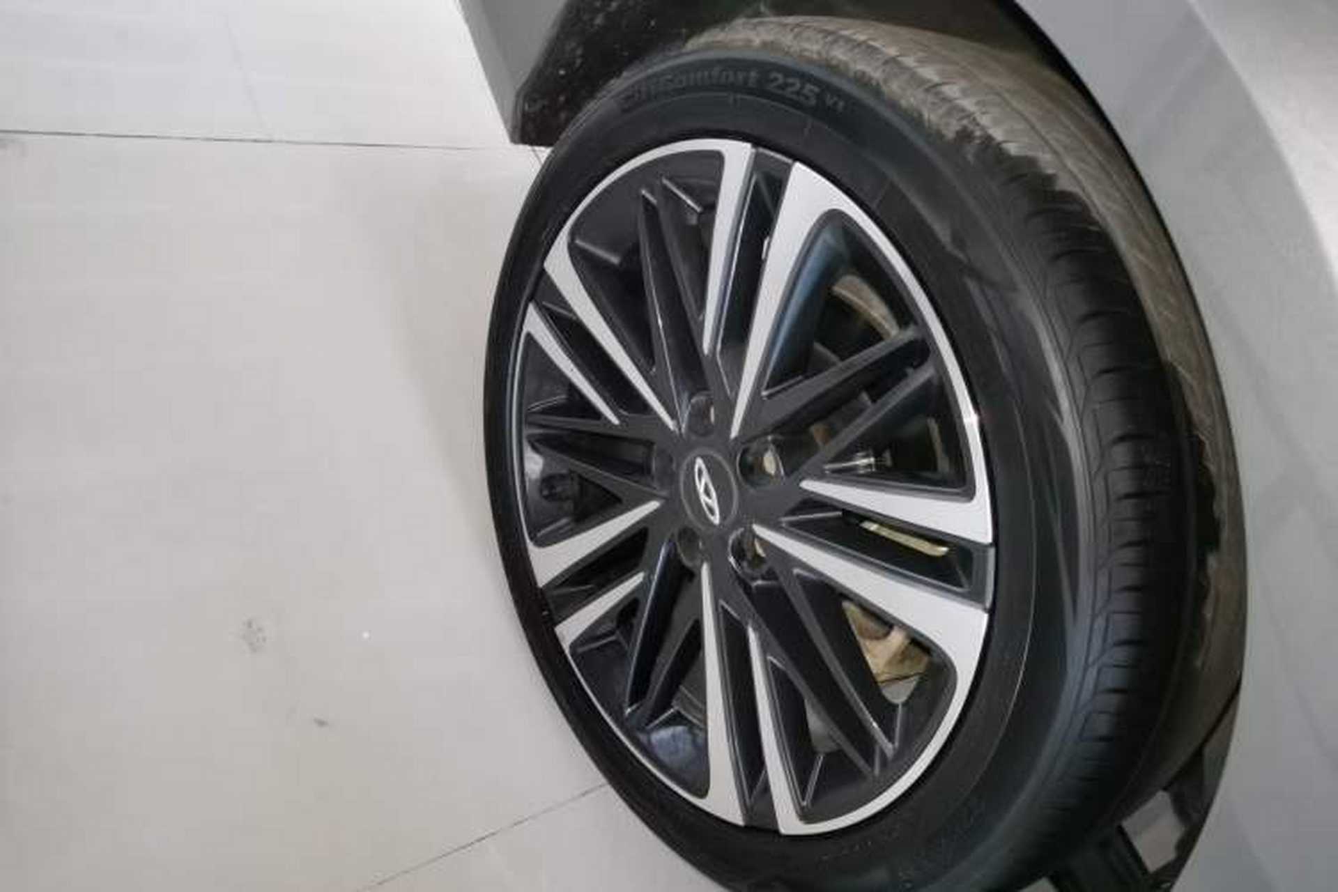 Used Chery Arrizo 8 2023 High-Performance Edition 2.0T DCT Powerfully Equipped Right Rear Wheel Hub