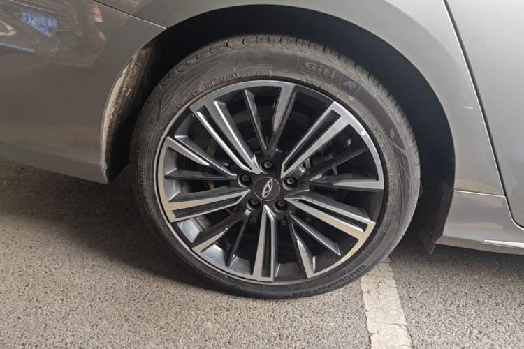 Used Chery Arrizo 8 2023 1.6T DCT Ya Right Rear Wheel Hub
