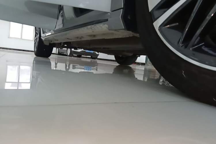 Used Chery Arrizo 8 2023 High-Performance Edition 2.0T DCT Powerfully Equipped Right Side Sill