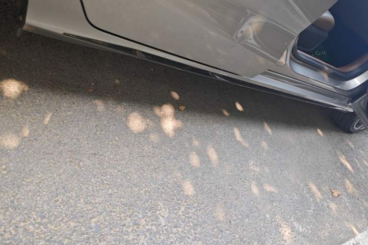 Used Chery Arrizo 8 2023 High-Performance Edition 2.0T DCT Powerfully Equipped Right Side Sill