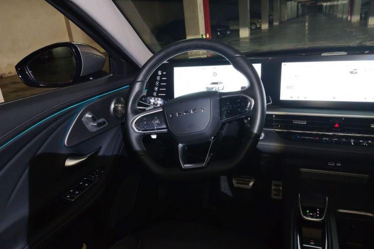 Used Chery Arrizo 8 2023 High-Performance Edition 2.0T DCT Powerfully Equipped Steering Wheel