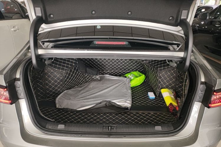 Used Chery Arrizo 8 2023 High-Performance Edition 2.0T DCT Powerfully Equipped Trunk