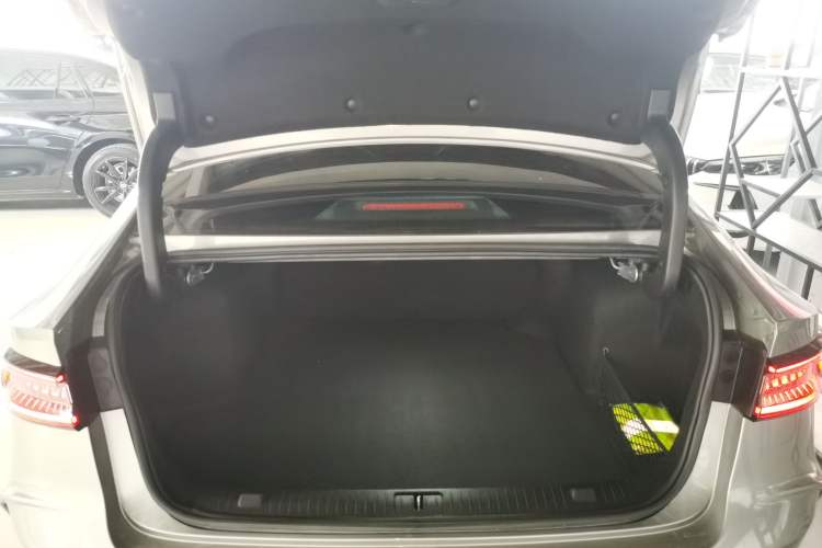 Used Chery Arrizo 8 2023 High-Performance Edition 2.0T DCT Powerfully Equipped Trunk