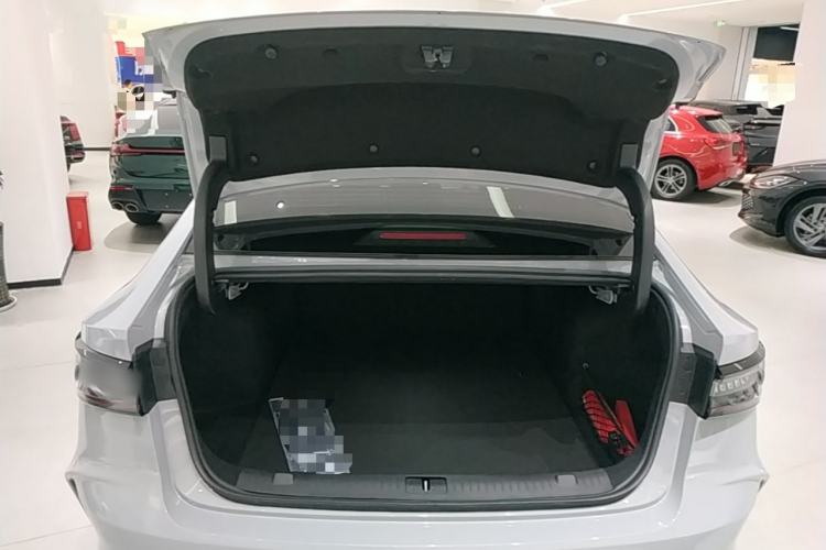 Used Chery Arrizo 8 2023 High-Performance Edition 2.0T DCT Powerfully Equipped Trunk