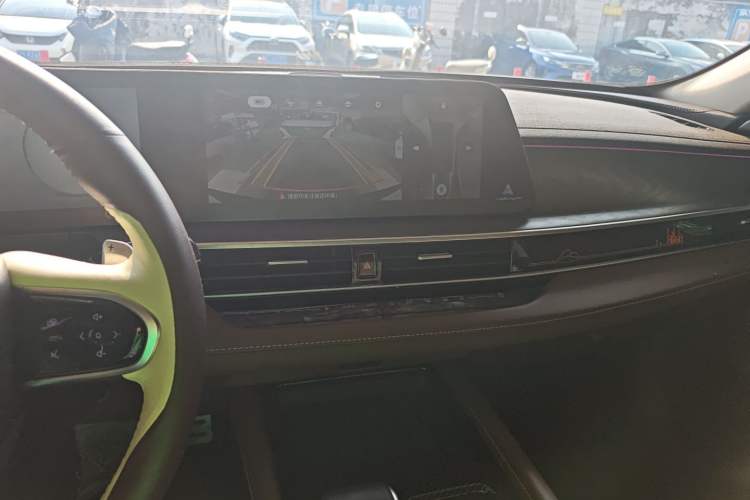 Used Chery Arrizo 8 2023 High-Performance Edition 2.0T DCT Powerfully Equipped Audio And AC Panel