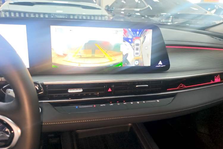 Used Chery Arrizo 8 2023 High-Performance Edition 2.0T DCT Powerfully Equipped Audio And AC Panel