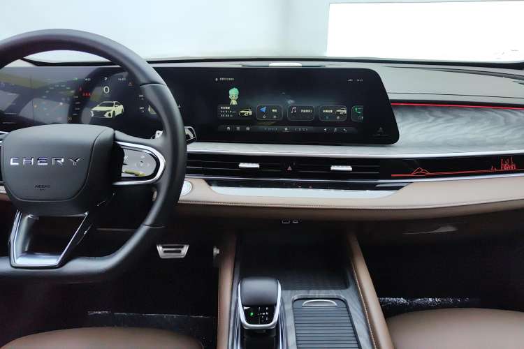 Used Chery Arrizo 8 2023 High-Performance Edition 2.0T DCT Powerfully Equipped Audio And AC Panel