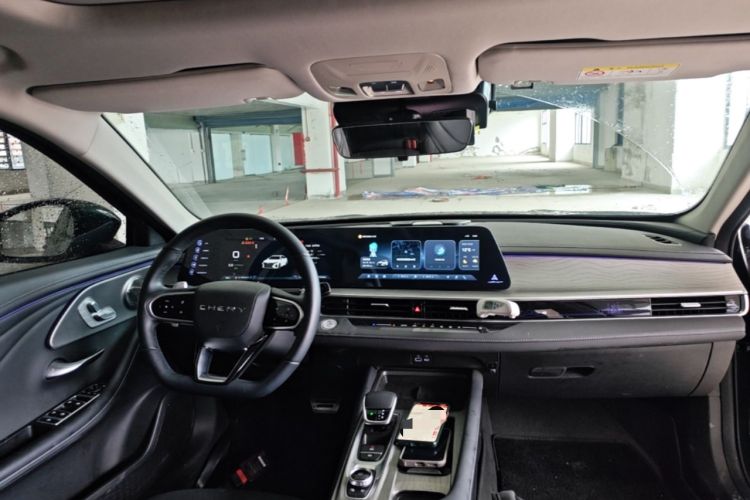 Used Chery Arrizo 8 2023 High-Performance Edition 2.0T DCT Powerfully Equipped Center Console