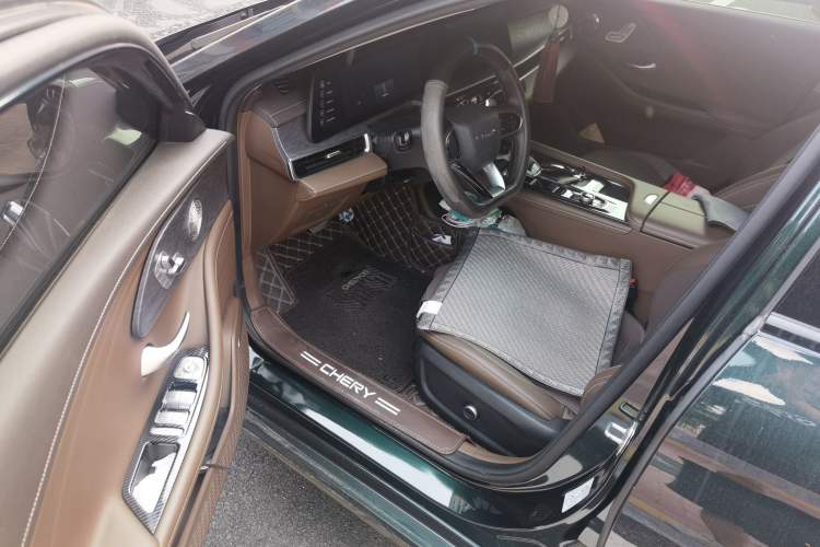 Used Chery Arrizo 8 2023 High-Energy Edition 2.0T DCT Luxury Driver Seat