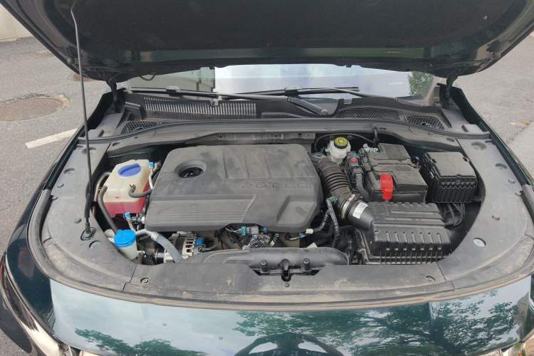 Used Chery Arrizo 8 2023 High-Energy Edition 2.0T DCT Luxury Engine Bay