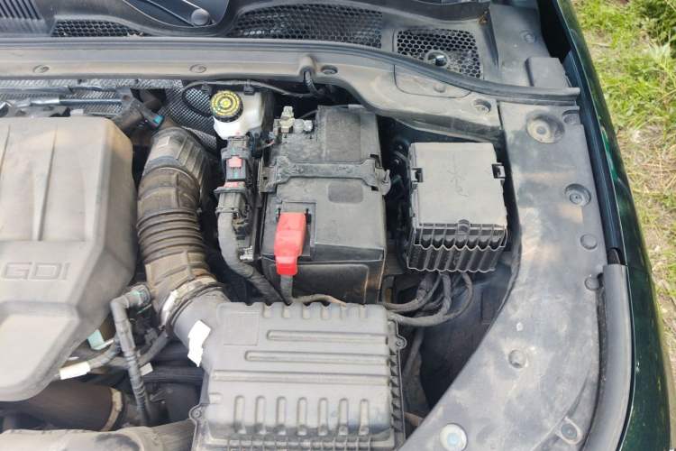 Used Chery Arrizo 8 2023 High-Performance Edition 2.0T DCT Powerfully Equipped Engine Bay Left