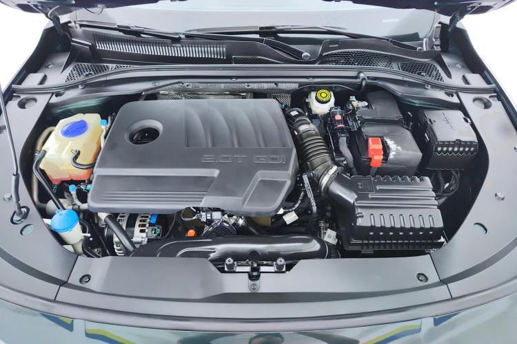 Used Chery Arrizo 8 2023 High-Energy Edition 2.0T DCT Luxury Engine Bay