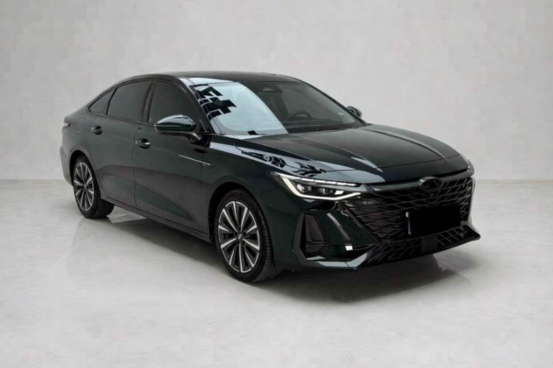 Used Chery Arrizo 8 2023 High-Energy Edition 2.0T DCT Luxury Exterior 3