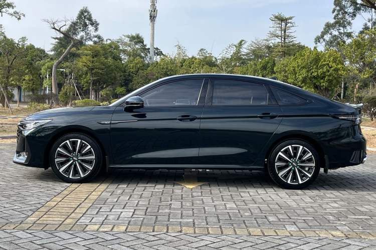 Used Chery Arrizo 8 2023 High-Energy Edition 2.0T DCT Luxury Exterior 6