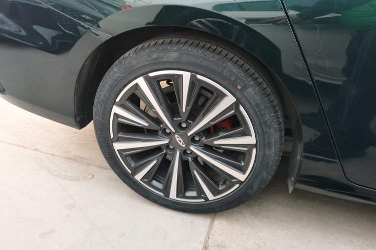 Used Chery Arrizo 8 2023 High-Energy Edition 2.0T DCT Luxury Exterior 8
