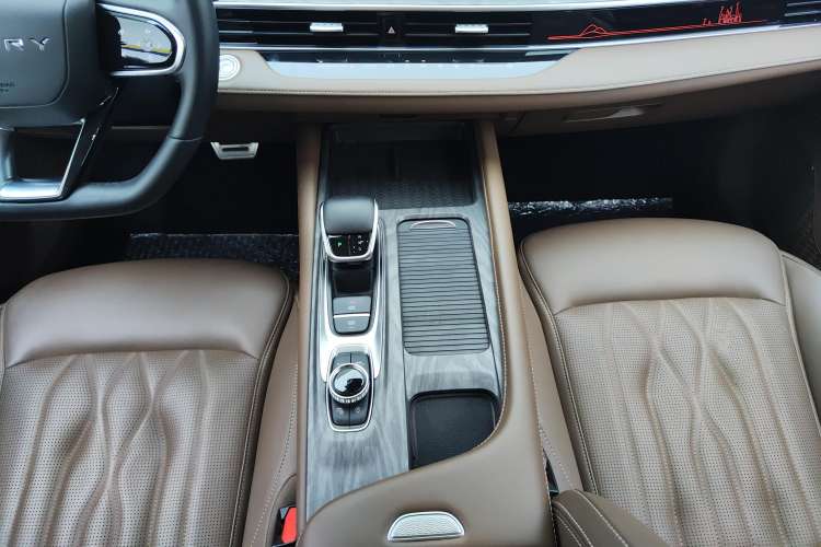 Used Chery Arrizo 8 2023 High-Performance Edition 2.0T DCT Powerfully Equipped Gear Lever