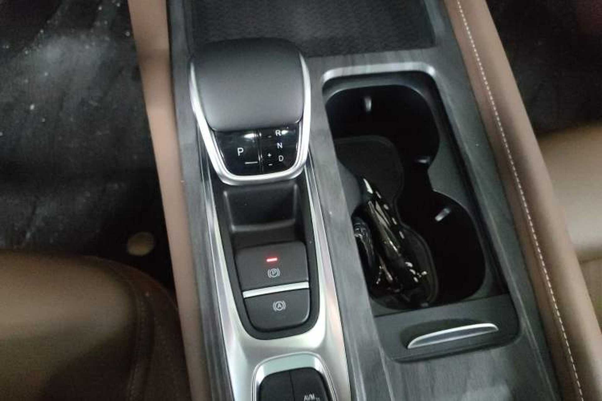 Used Chery Arrizo 8 2023 High-Performance Edition 2.0T DCT Powerfully Equipped Gear Lever