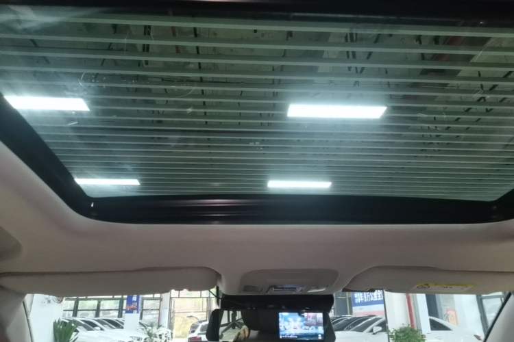 Used Chery Arrizo 8 2023 High-Performance Edition 2.0T DCT Powerfully Equipped Headliner
