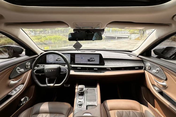 Used Chery Arrizo 8 2023 High-Performance Edition 2.0T DCT Powerfully Equipped Interior 3
