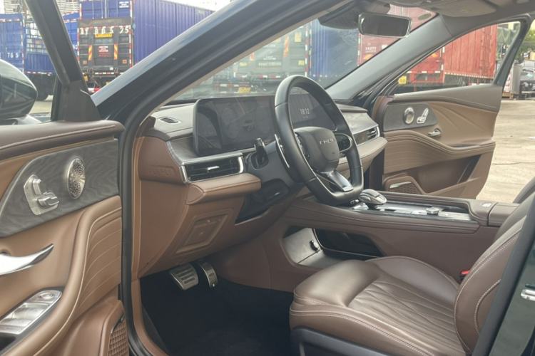 Used Chery Arrizo 8 2023 High-Energy Edition 2.0T DCT Luxury Interior 3