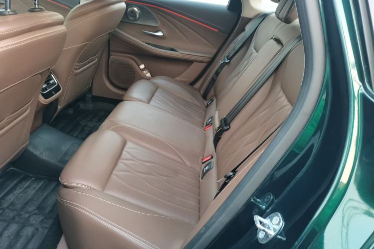 Used Chery Arrizo 8 2023 High-Energy Edition 2.0T DCT Luxury Interior 4