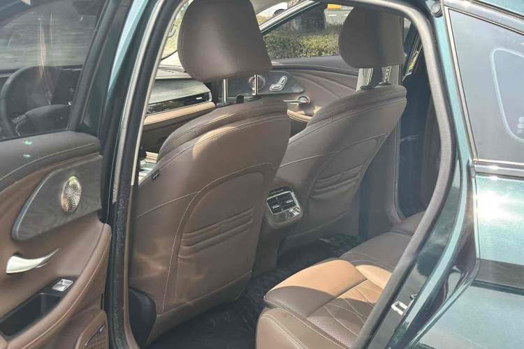 Used Chery Arrizo 8 2023 High-Performance Edition 2.0T DCT Powerfully Equipped Interior 5