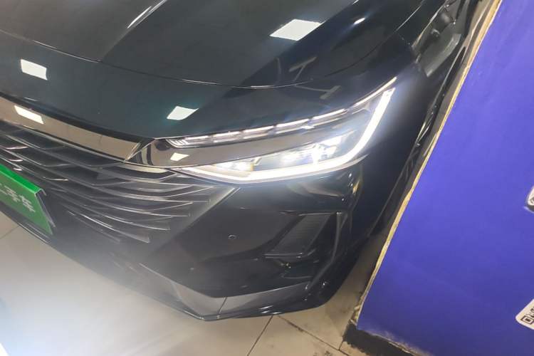 Used Chery Arrizo 8 2023 High-Performance Edition 2.0T DCT Powerfully Equipped Left Front Headlight