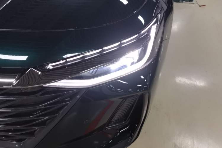 Used Chery Arrizo 8 2023 High-Performance Edition 2.0T DCT Powerfully Equipped Left Front Headlight