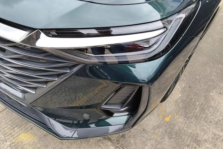 Used Chery Arrizo 8 2023 High-Performance Edition 2.0T DCT Powerfully Equipped Left Front Headlight