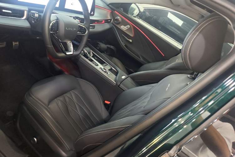 Used Chery Arrizo 8 2023 High-Performance Edition 2.0T DCT Powerfully Equipped Left Front Seat