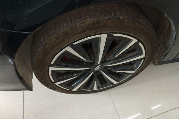 Used Chery Arrizo 8 2023 High-Energy Edition 2.0T DCT Luxury Left Front Wheel Hub