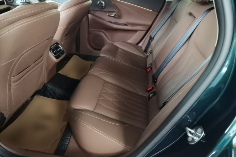 Used Chery Arrizo 8 2023 High-Performance Edition 2.0T DCT Powerfully Equipped Left Rear Seat