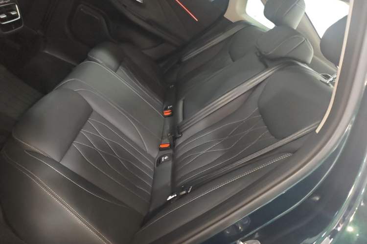 Used Chery Arrizo 8 2023 High-Performance Edition 2.0T DCT Powerfully Equipped Left Rear Seat