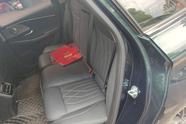 Used Chery Arrizo 8 2023 High-Energy Edition 2.0T DCT Luxury Left Rear Seat