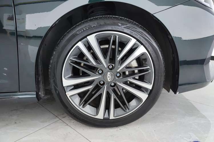 Used Chery Arrizo 8 2023 High-Performance Edition 2.0T DCT Powerfully Equipped Left Rear Wheel Hub