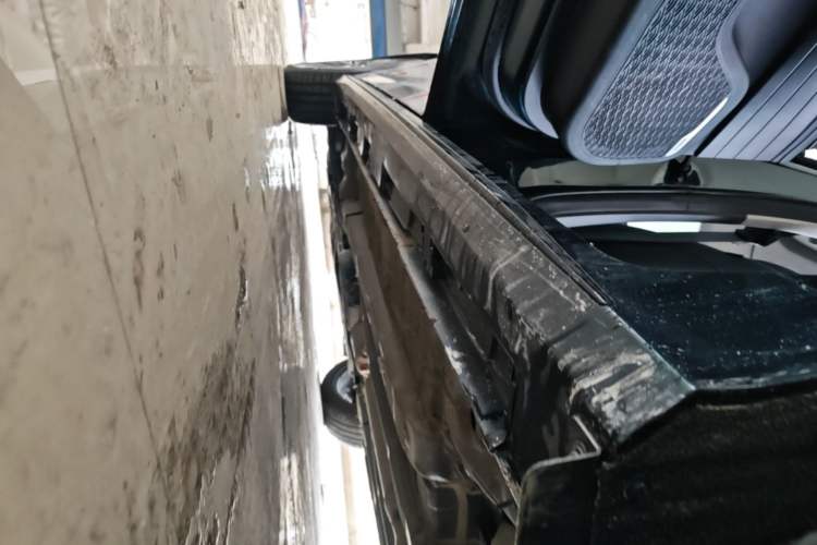 Used Chery Arrizo 8 2023 High-Performance Edition 2.0T DCT Powerfully Equipped Left Side Sill