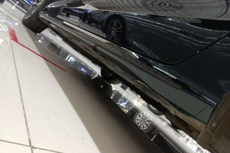 Used Chery Arrizo 8 2023 High-Energy Edition 2.0T DCT Luxury Left Side Sill