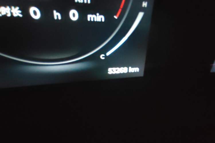 Used Chery Arrizo 8 2023 High-Performance Edition 2.0T DCT Powerfully Equipped Odometer Close Up