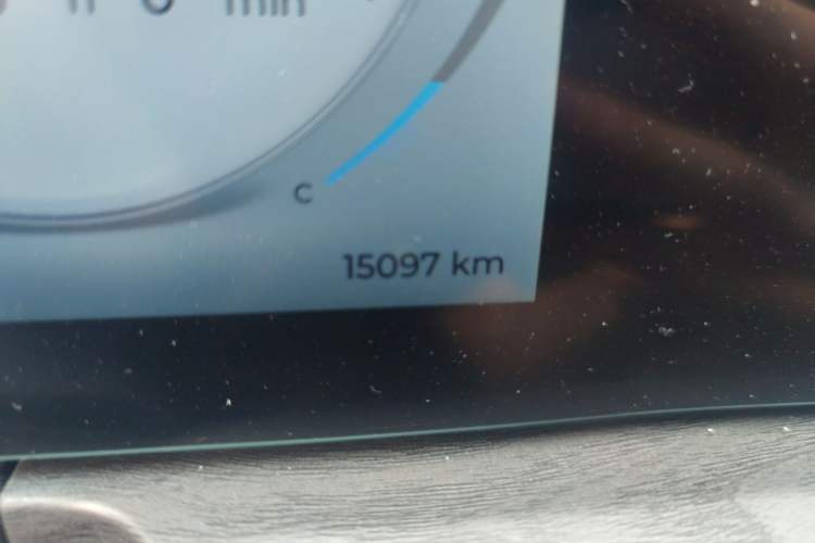 Used Chery Arrizo 8 2023 High-Performance Edition 2.0T DCT Powerfully Equipped Odometer Close Up