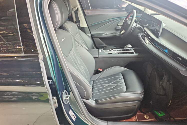 Used Chery Arrizo 8 2023 High-Energy Edition 2.0T DCT Luxury Right Front Seat